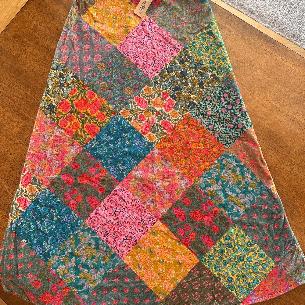 Amour Velvet Maxi Skirt - Picture 3 of 3